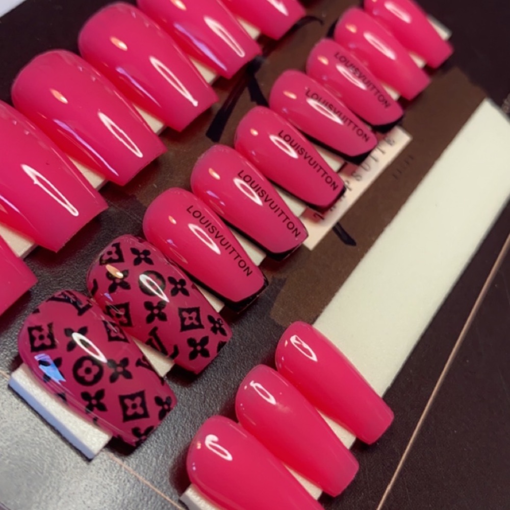 COPY - Press on nails